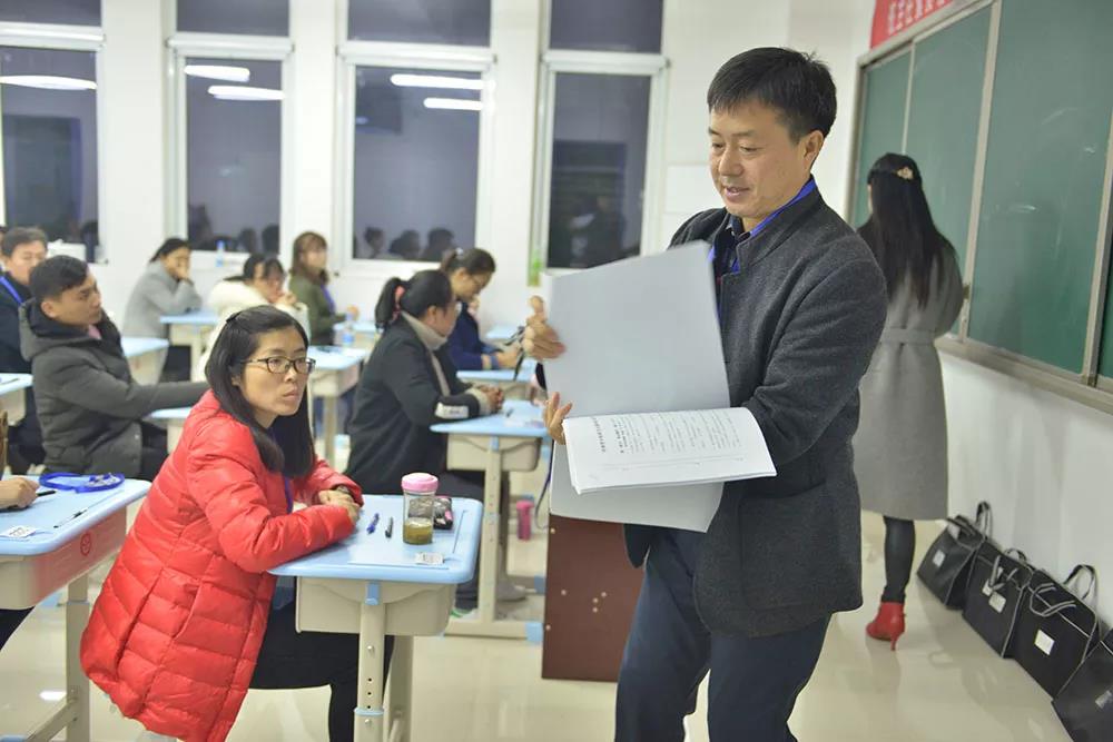 发试卷